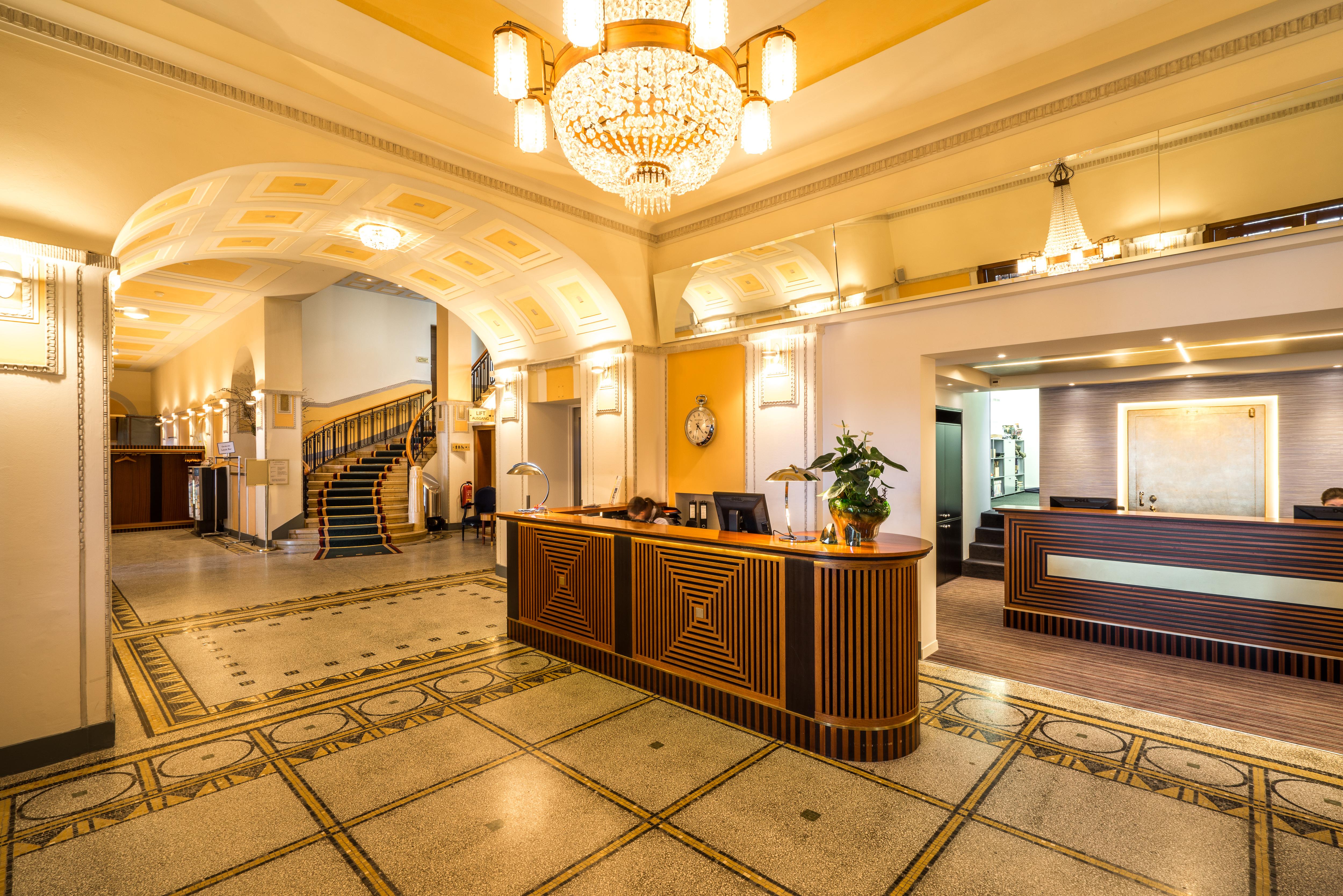 Art Deco Montana Lucerne